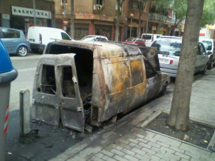 coches quemados.jpg