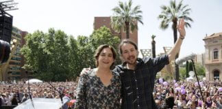 Pablo-Iglesias-Colau-Barcelona-ARA_ARAIMA20150527_0226_5.jpg